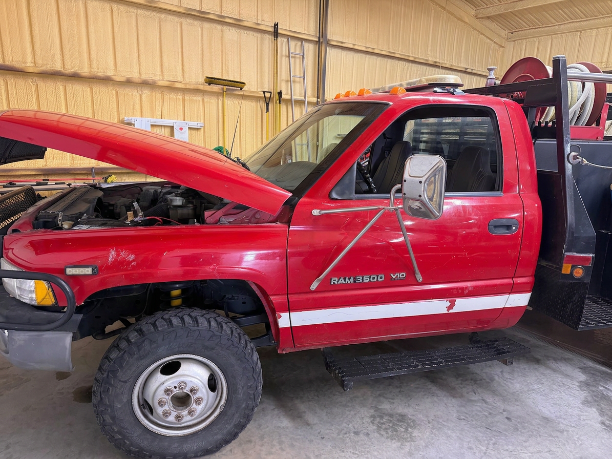 1996 Dodge 3500 4x4 Brush Truck - image 2