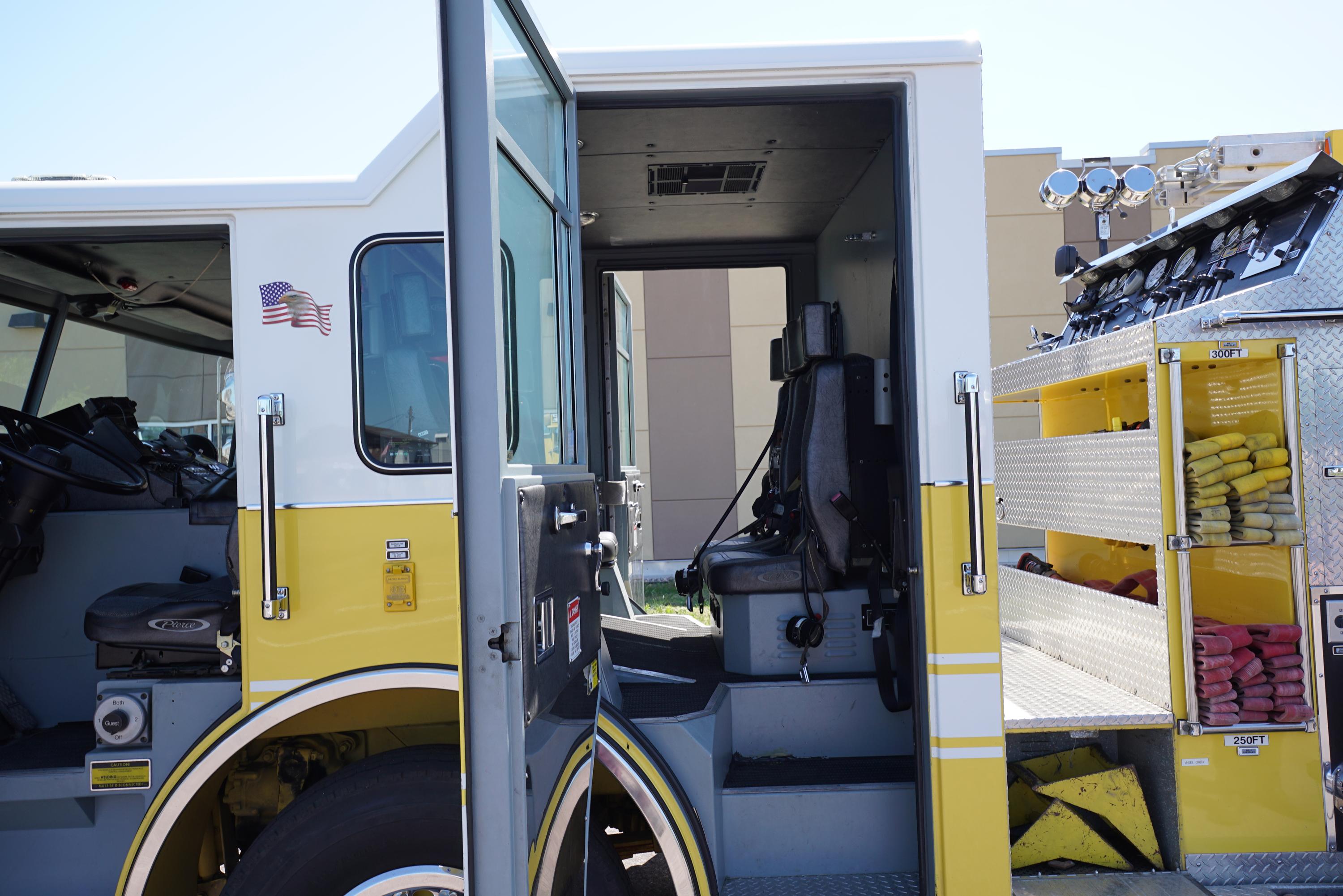 1995 Pierce Saber Pumper - image 62
