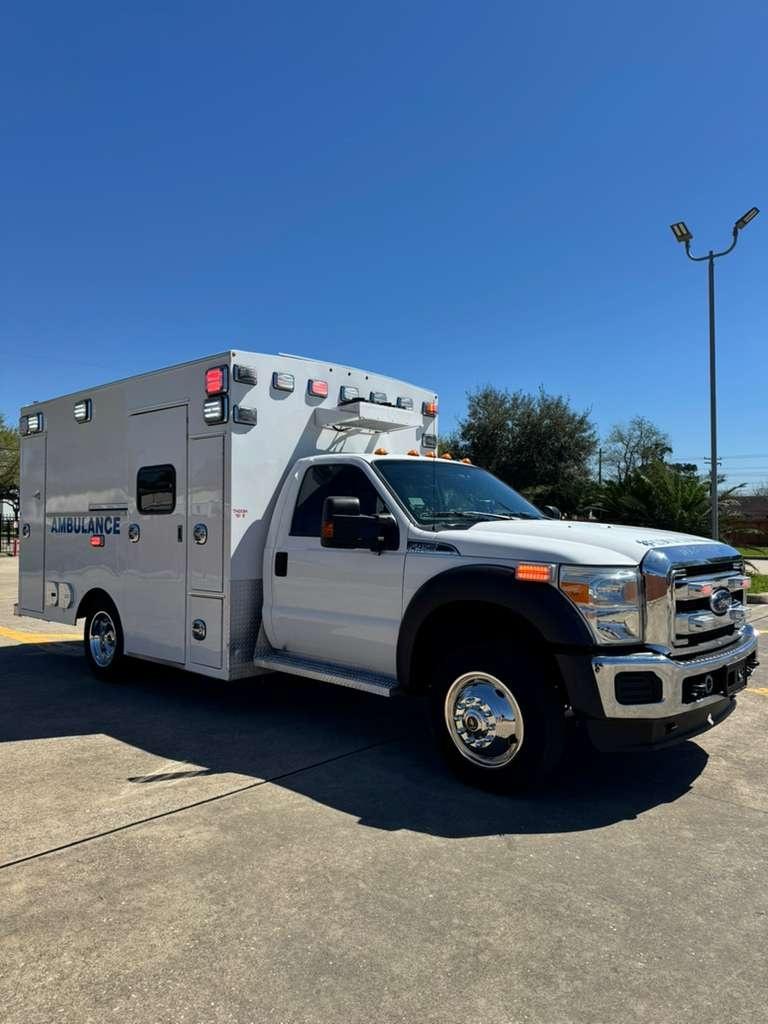 2016 Braun Ford Type I Ambulance - image 7