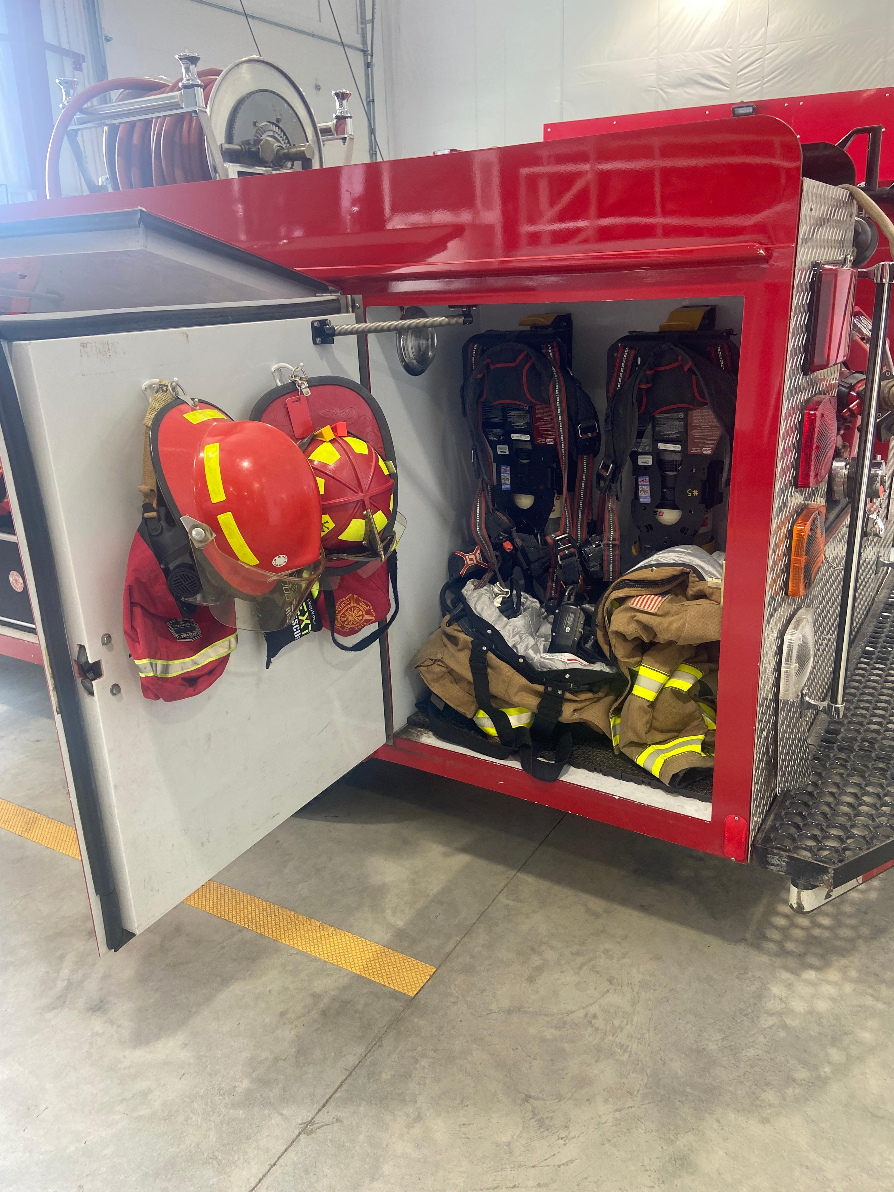2000 GMC 4x4 Mini Pumper - image 13