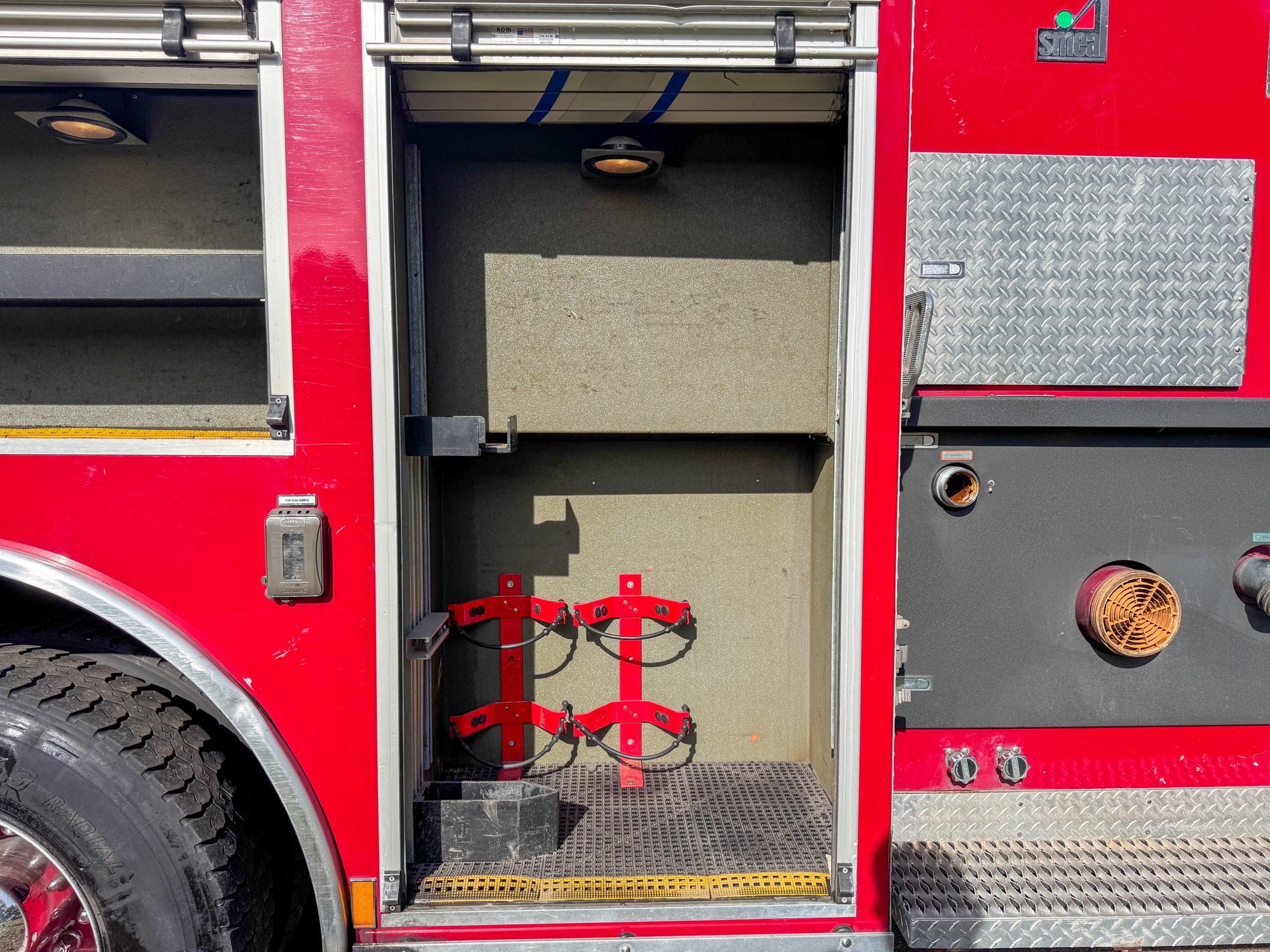 2001 Spartan Gladiator Pumper - image 10