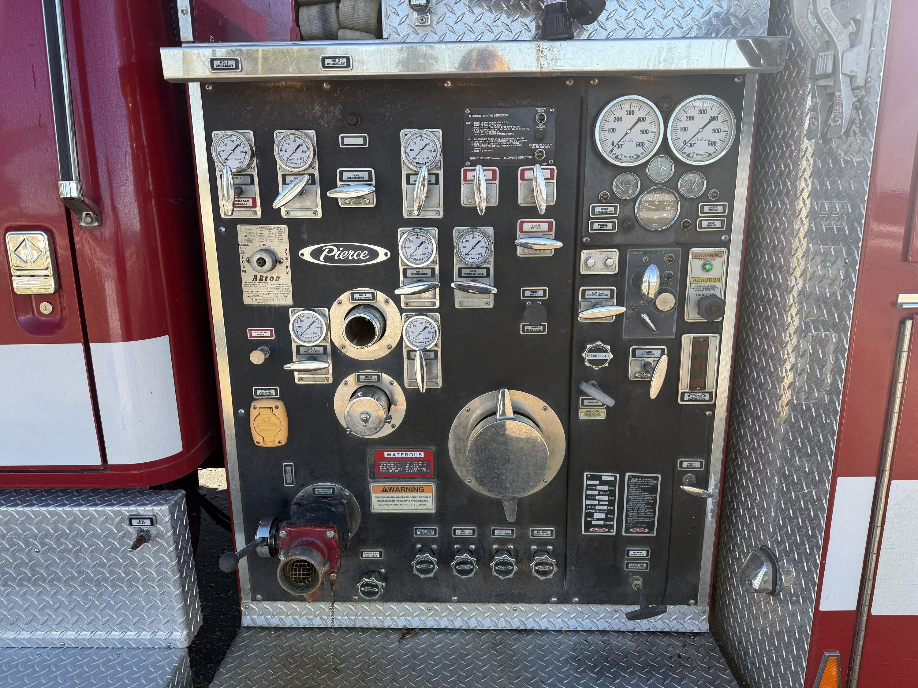 1998 Pierce International Pumper - image 6