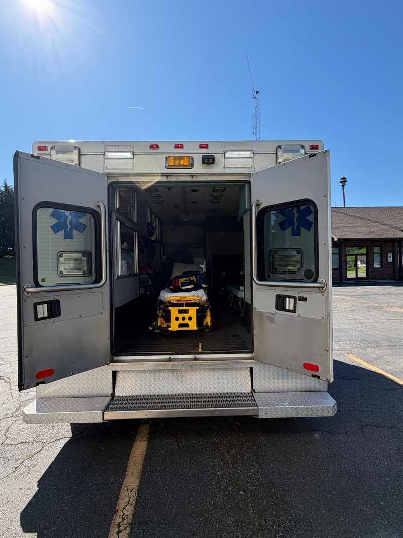 1999 Road Rescue Ford Type I Ambulance — photo 5