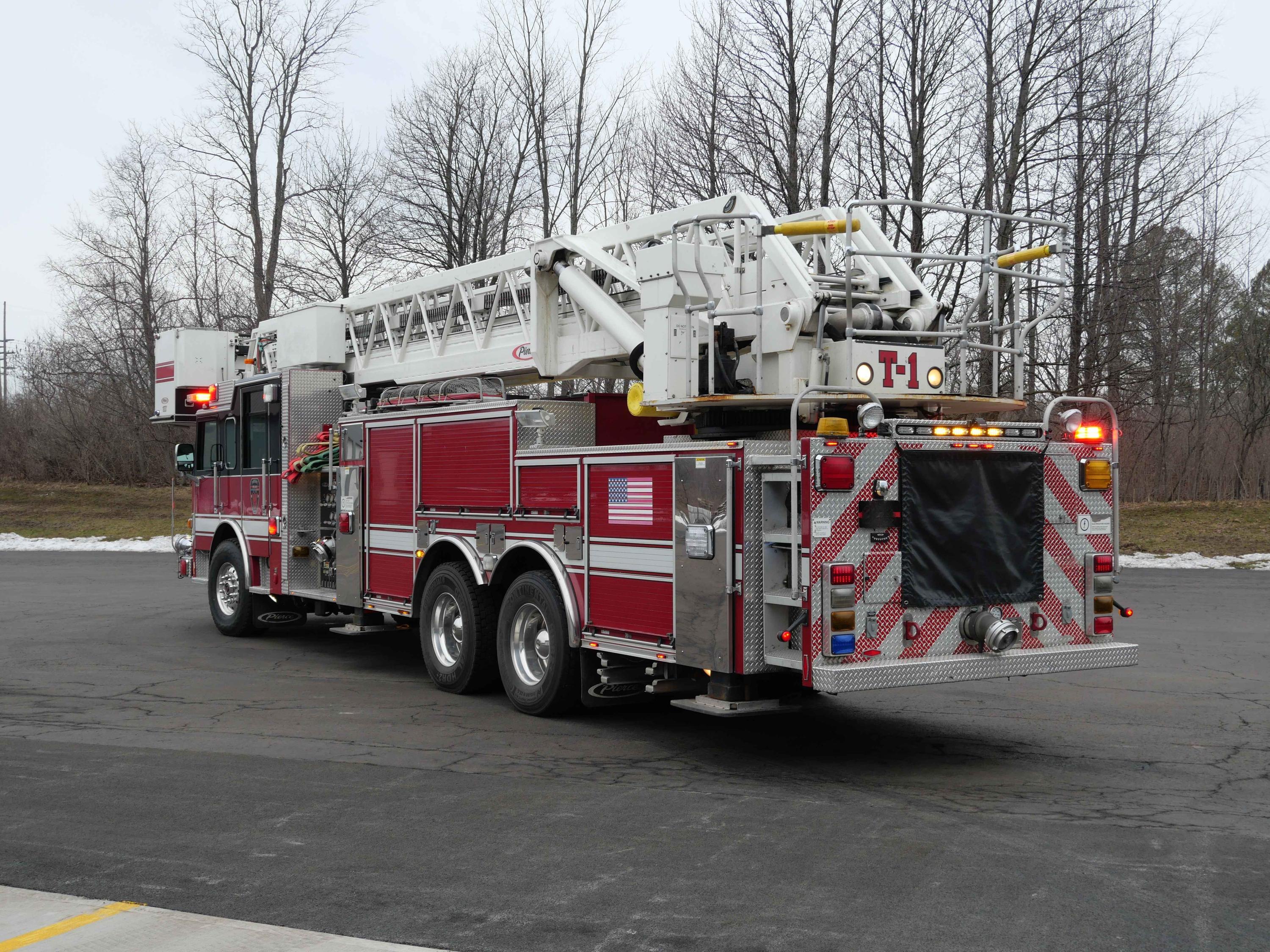 2008 Pierce Arrow XT 100' Quint - image 8
