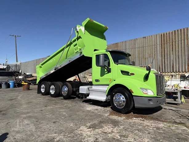 2020 Peterbilt 579 Dump Truck
