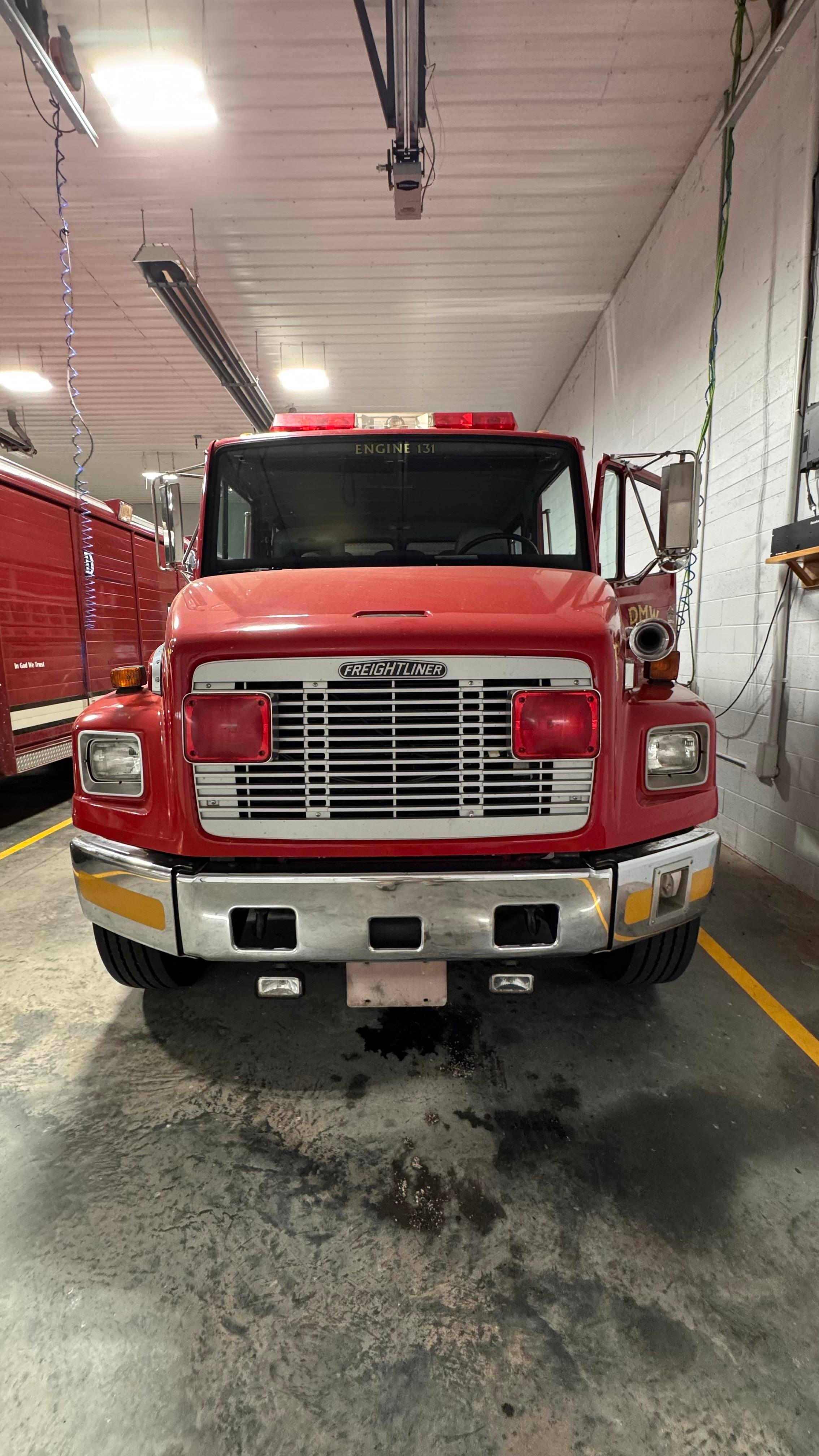 1993 KME Freightliner Pumper - image 2