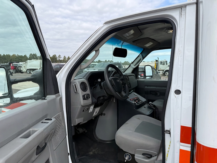 2023 AEV Ford Type III Ambulance — photo 8