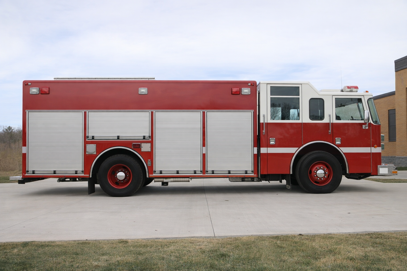 1995 Pierce Saber Heavy Rescue — photo 6