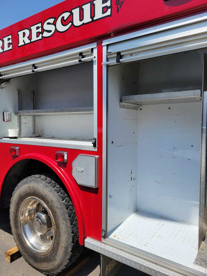 1997 HME 4x4 Light Rescue — photo 4