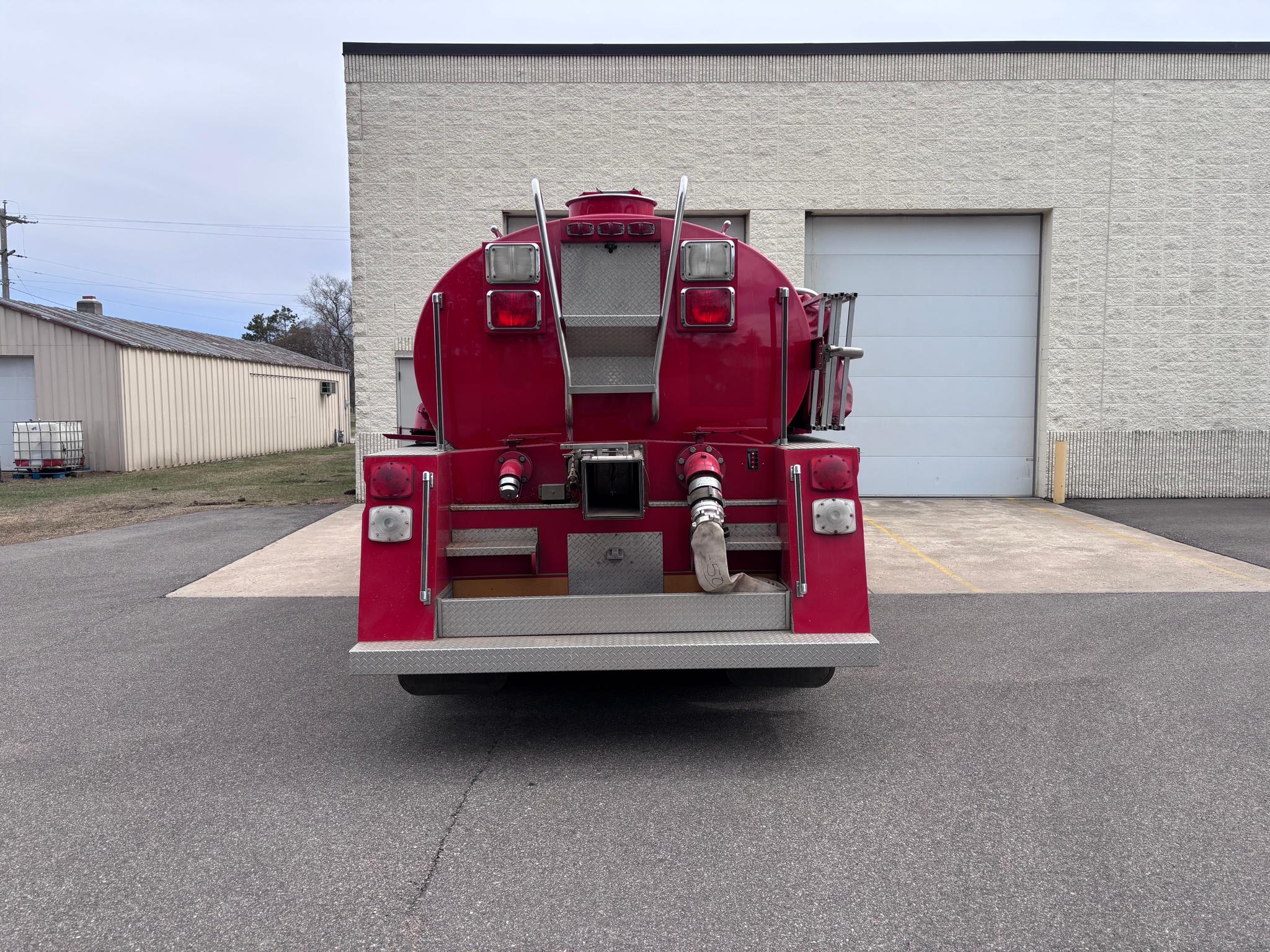 1993 Freightliner FL80 Tanker - image 4