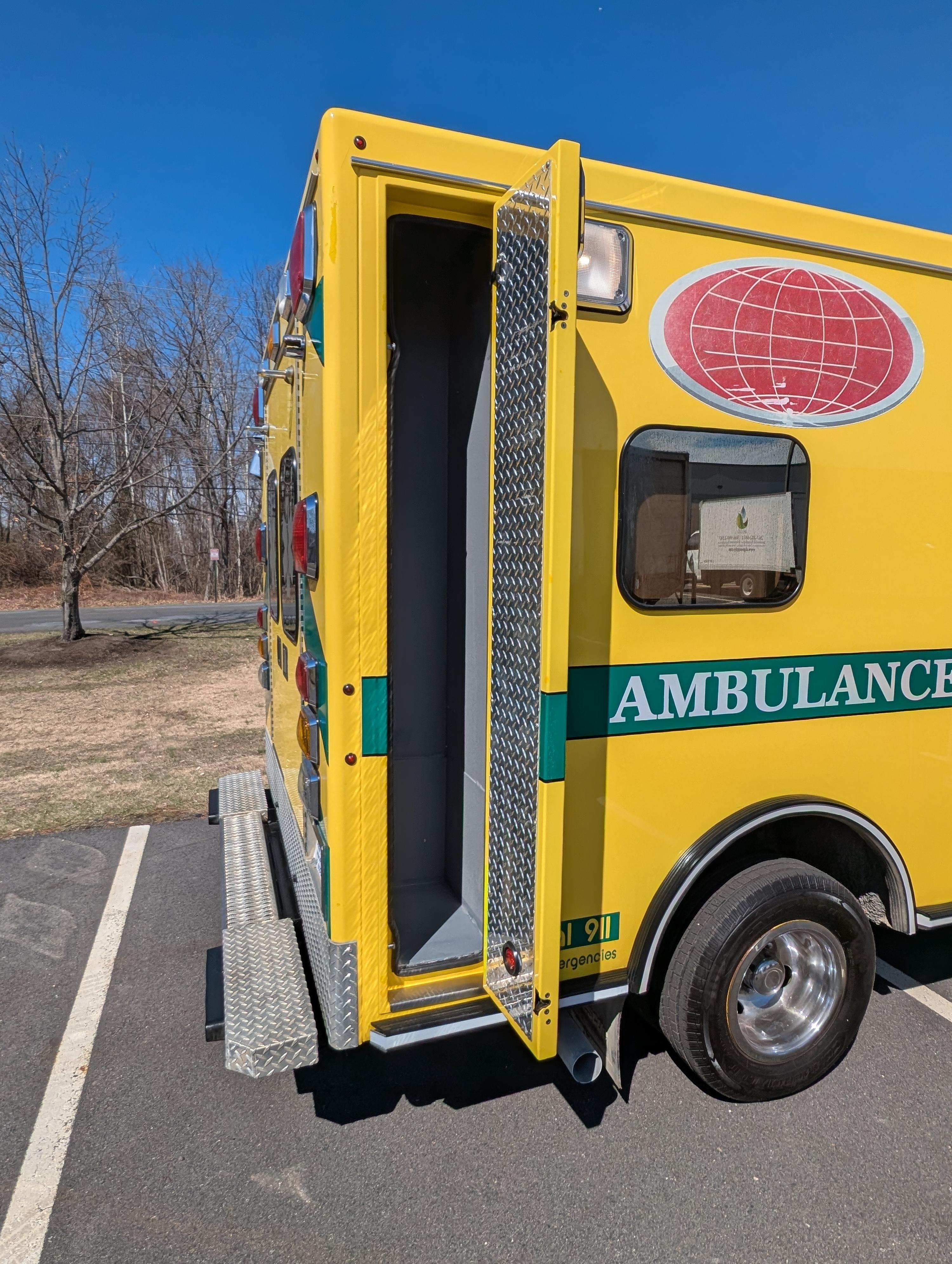 2008 Road Rescue Ford Type III Ambulance - image 13