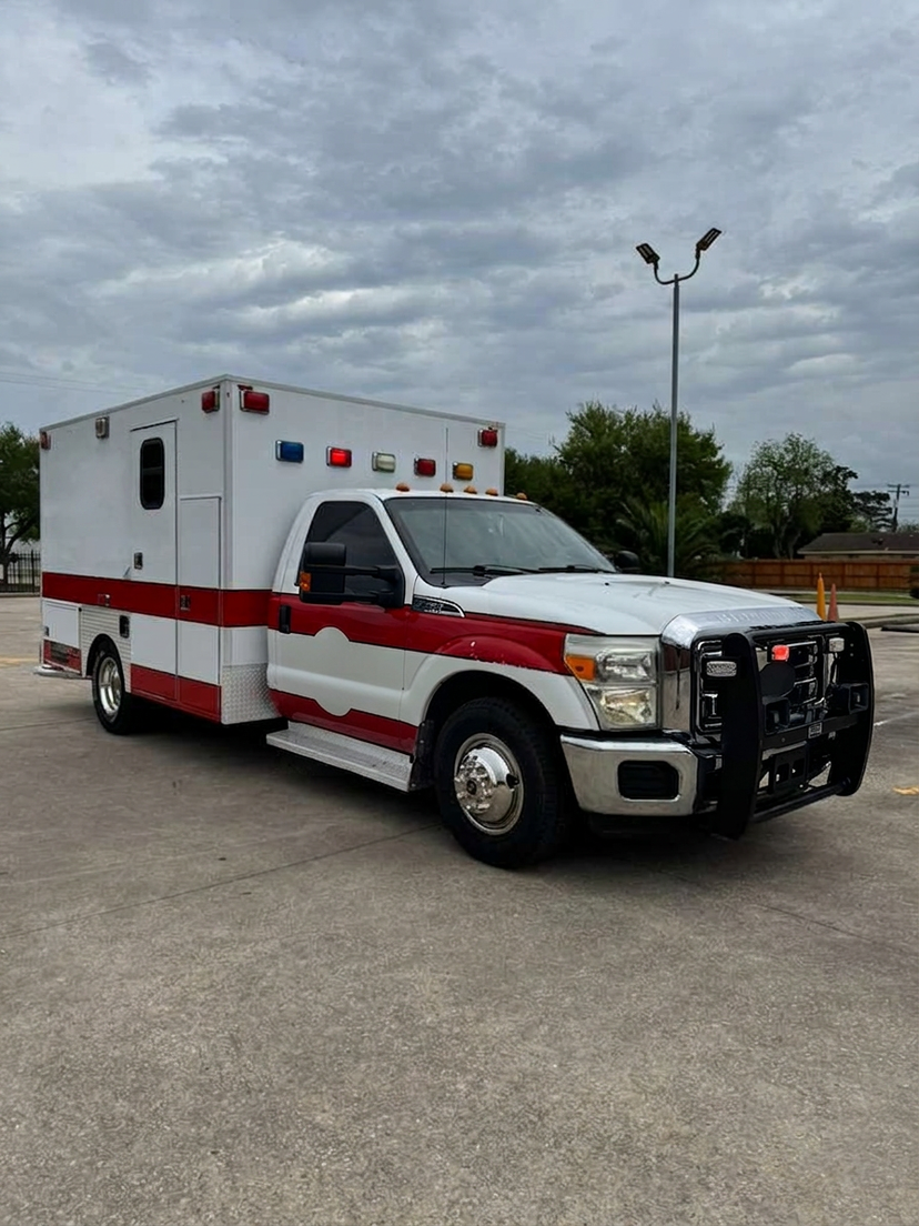 2015 Frazer Ford Type I Ambulance — photo 6