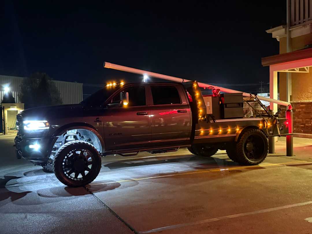 5500 ram crew cab flat bed