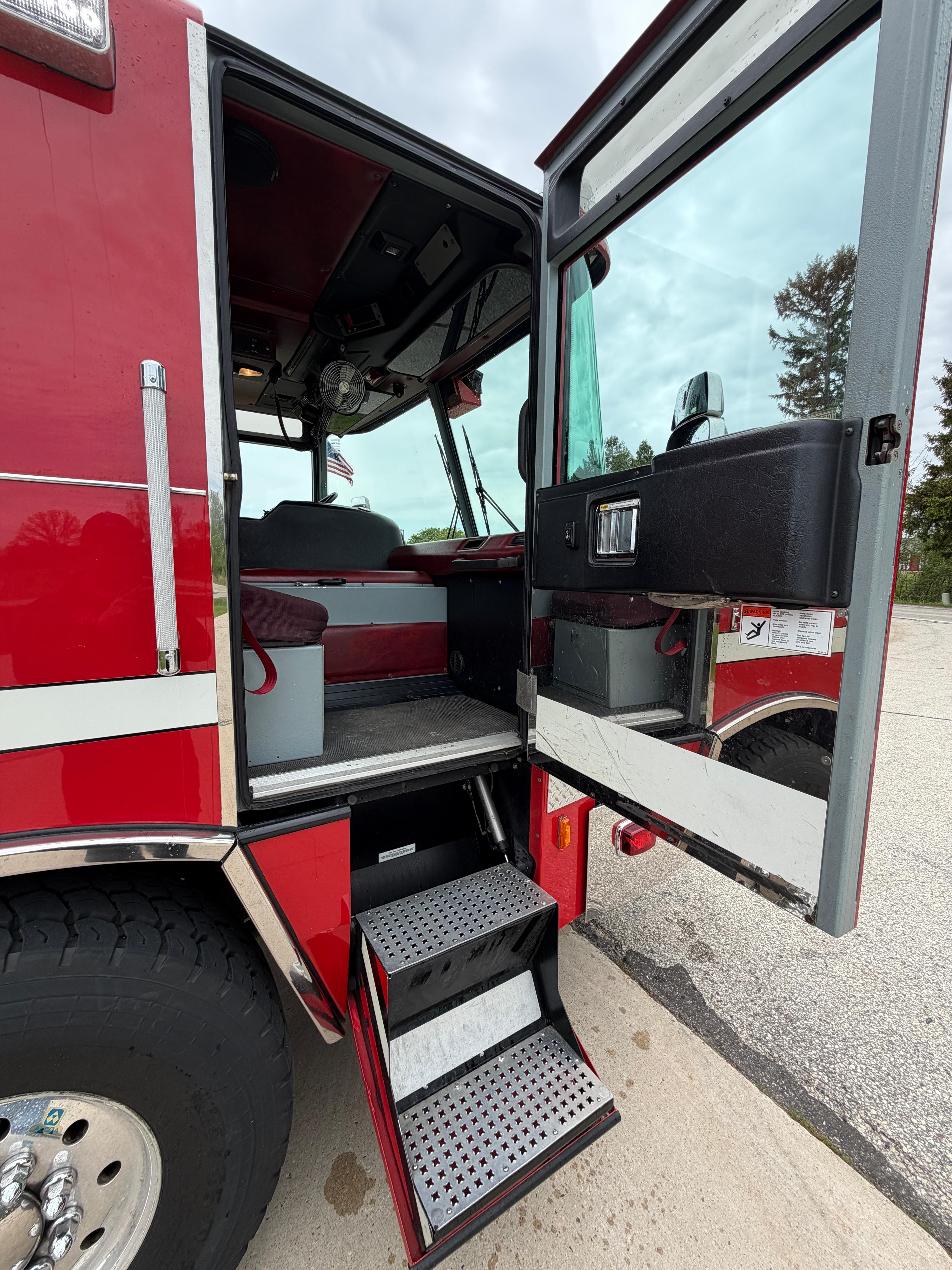 2005 Pierce Quantum Pumper - image 21