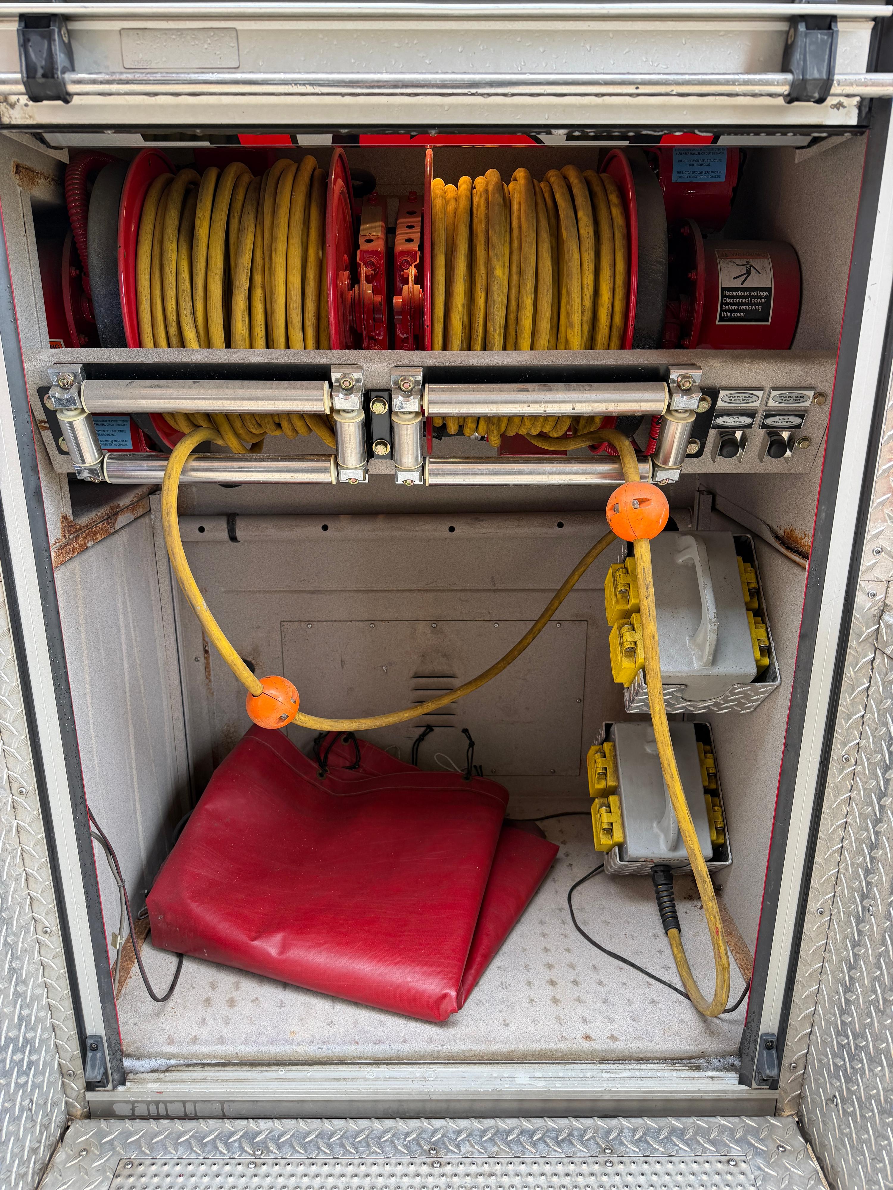 2005 Pierce Quantum Pumper - image 5