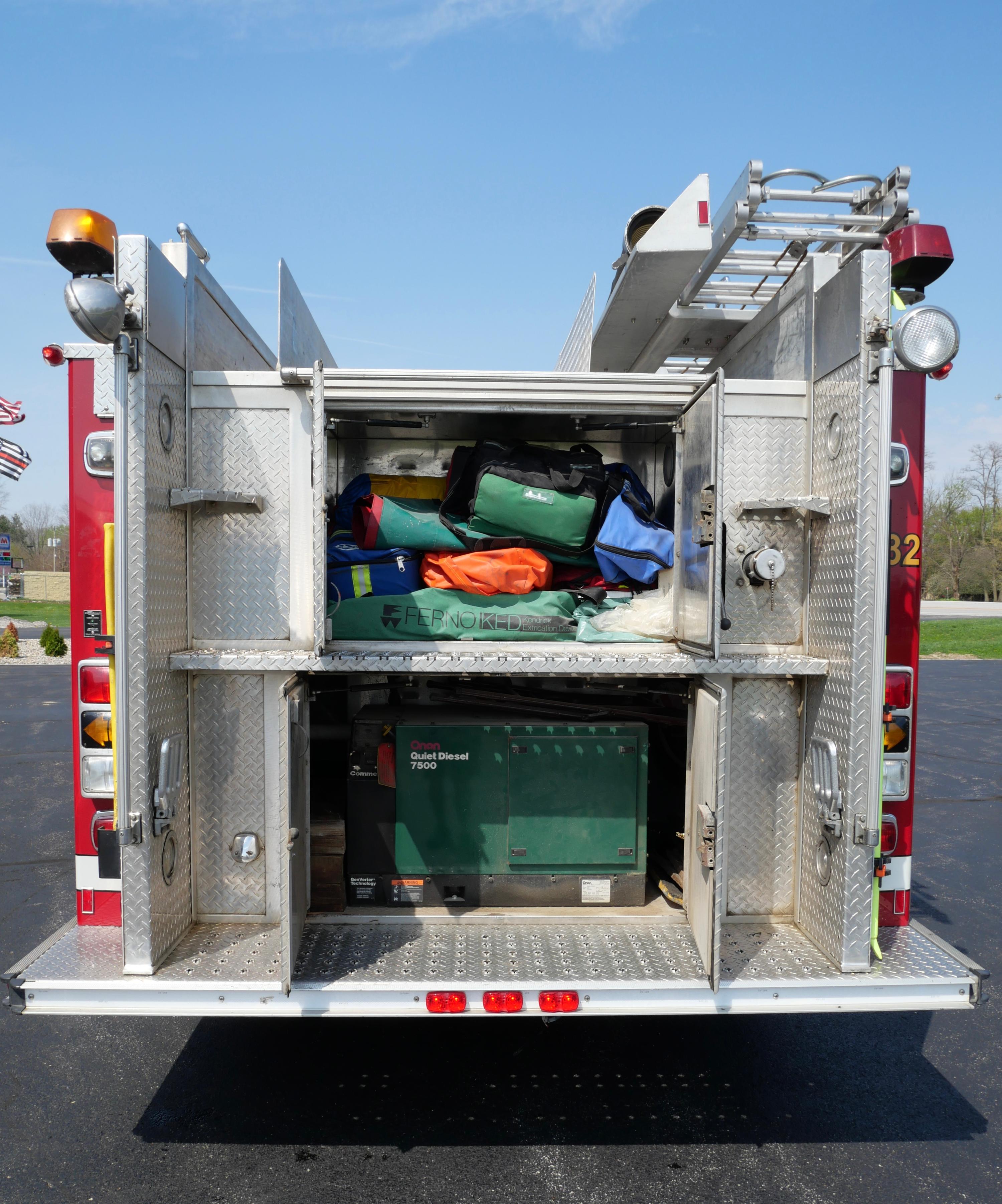 2000 E-One International Pumper - image 12