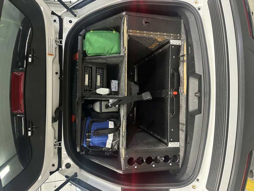 2018 Ford Explorer 4x4 Command Unit — photo 4