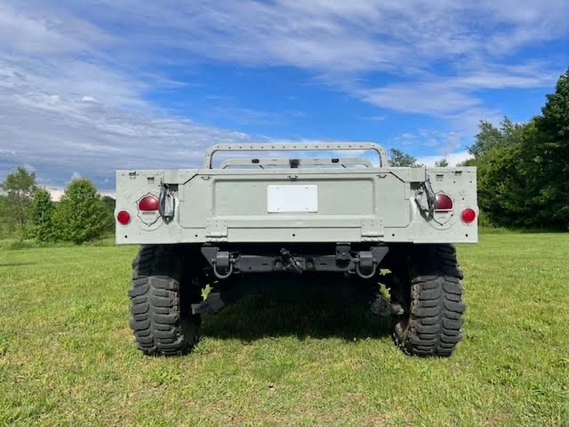 bold 1991 Hummer H1 — photo 7
