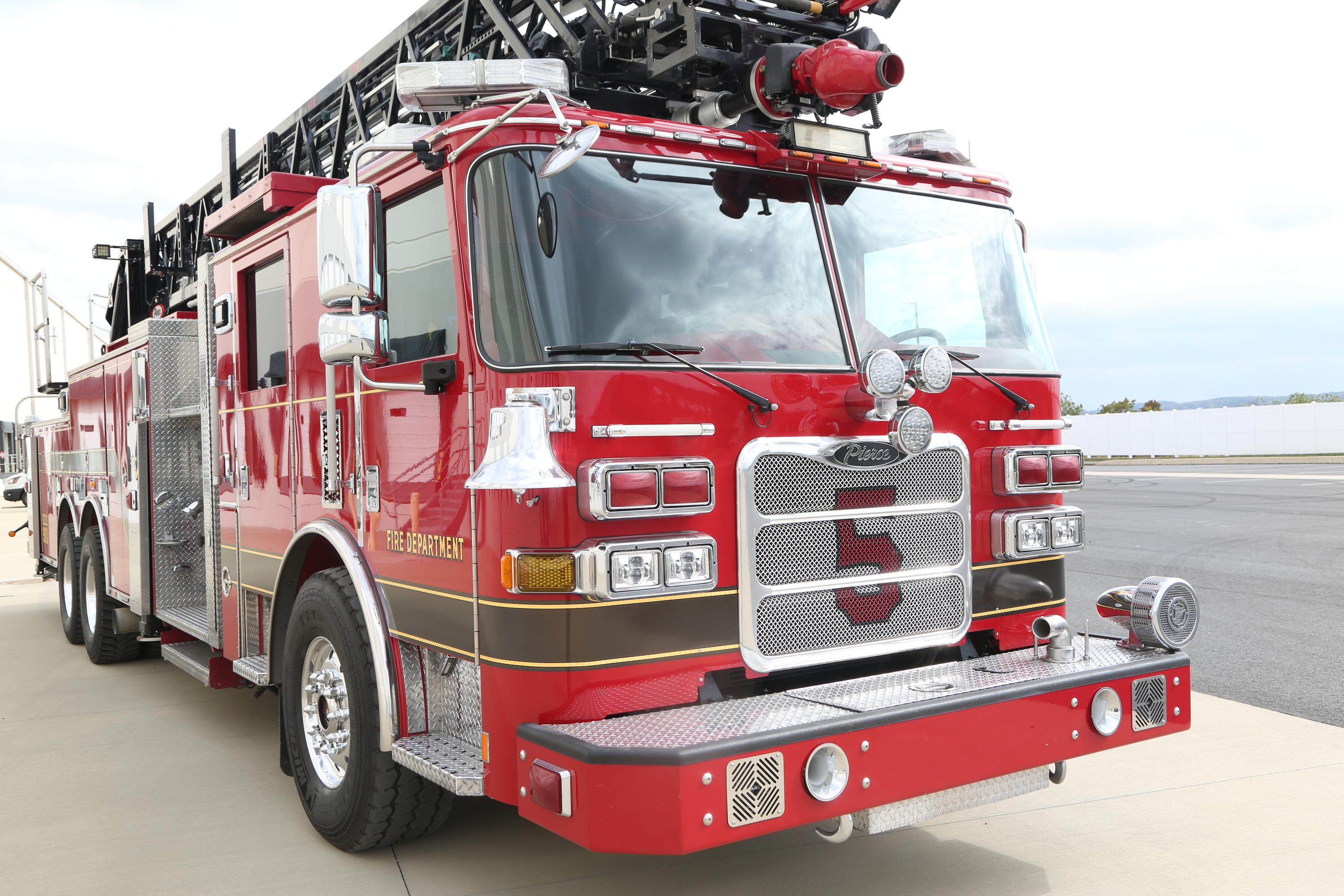 2020 Pierce Arrow XT 107' Quint - image 26