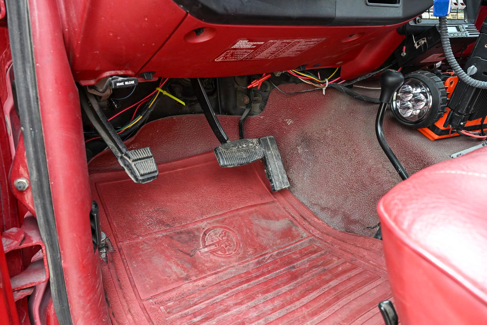 1990 Ford F350 4x4 Brush Truck - image 29