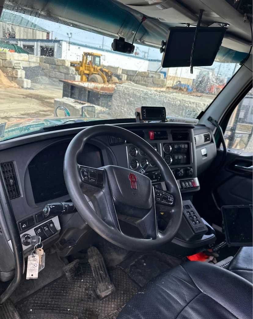 2023 Kenworth Leach Rear Loader — photo 5