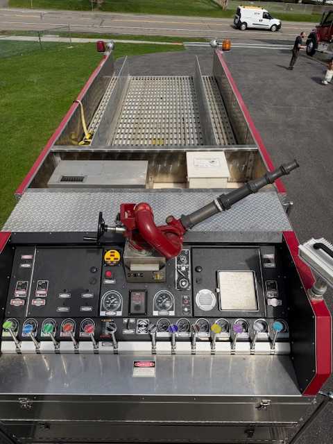 2003 4 Guys HME Pumper Tanker — photo 6