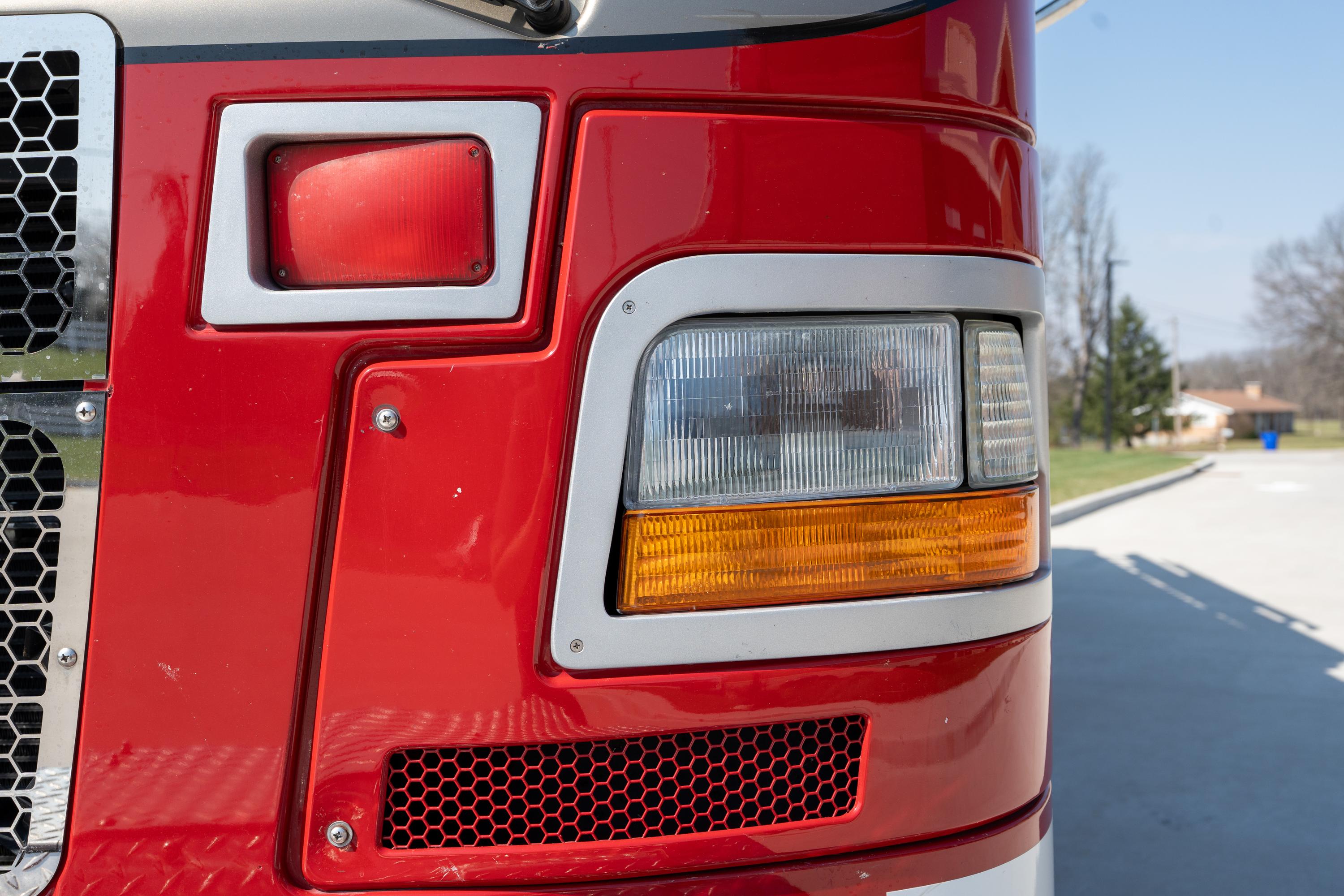 2005 Rosenbauer Spartan Rescue Pumper - image 30