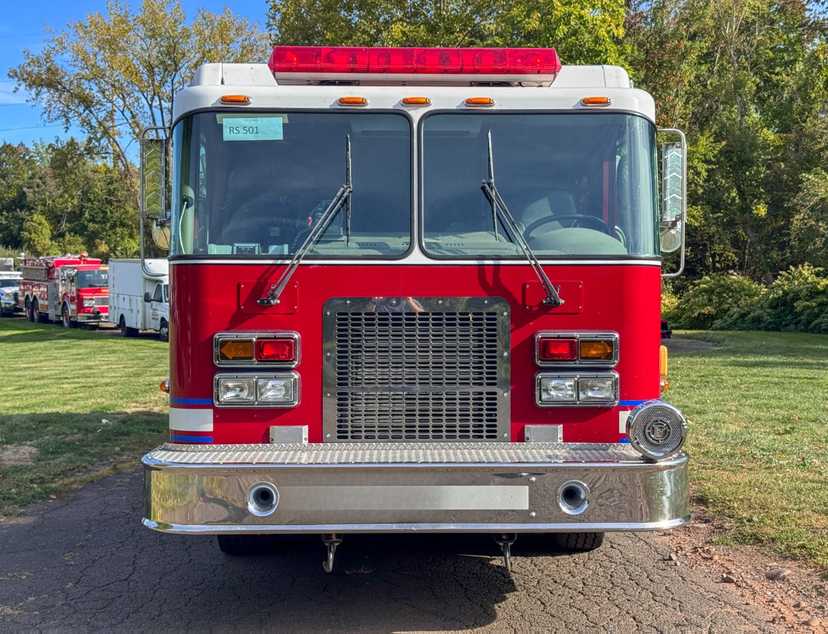 2001 Spartan Gladiator Pumper — photo 3