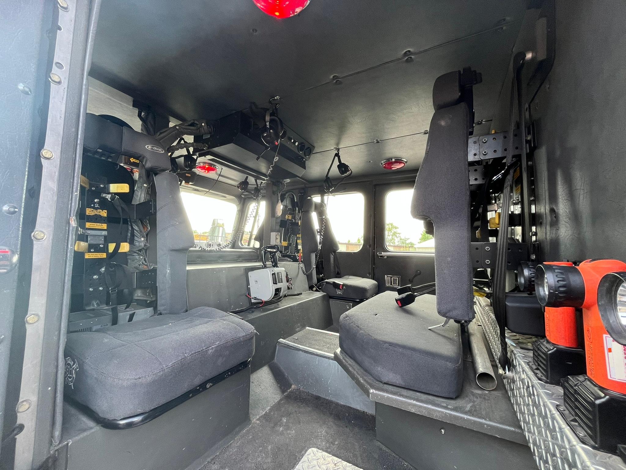 2003 E-One Cyclone 95' Aerial - image 17