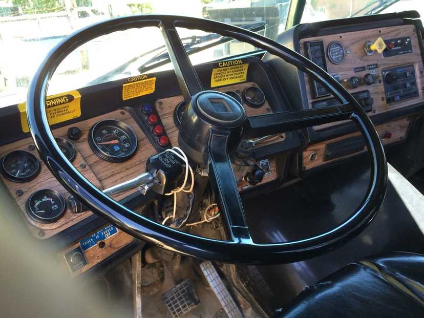 1990 Autocar ACL64 Roll-Off — photo 6