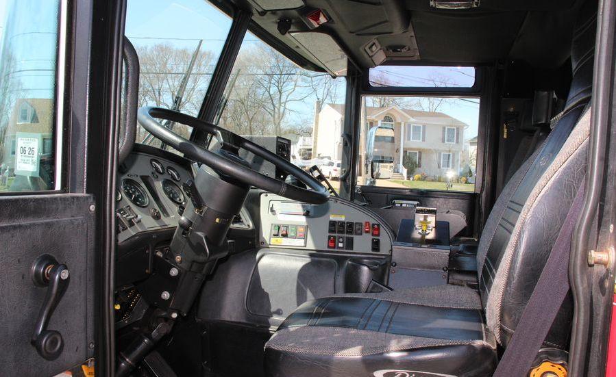 1998 Pierce Quantum Pumper - image 48