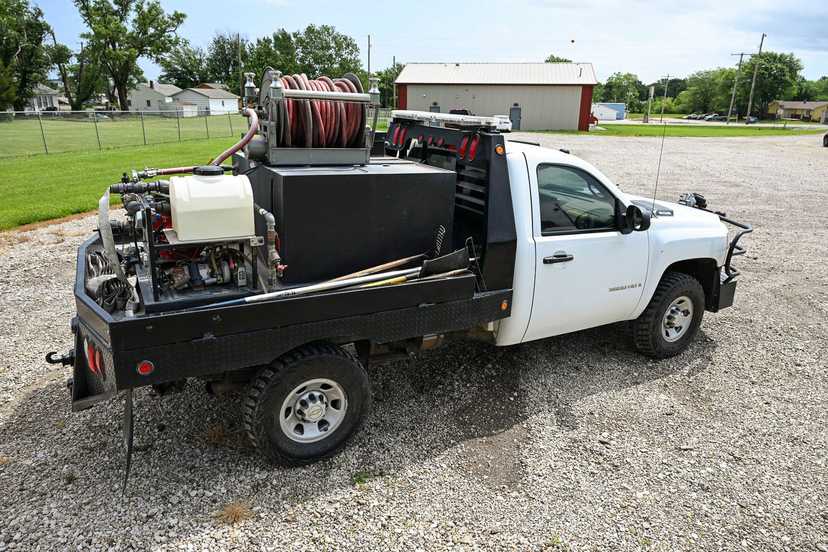 2007 Chevrolet 3500HD 4x4 Brush Truck — photo 3