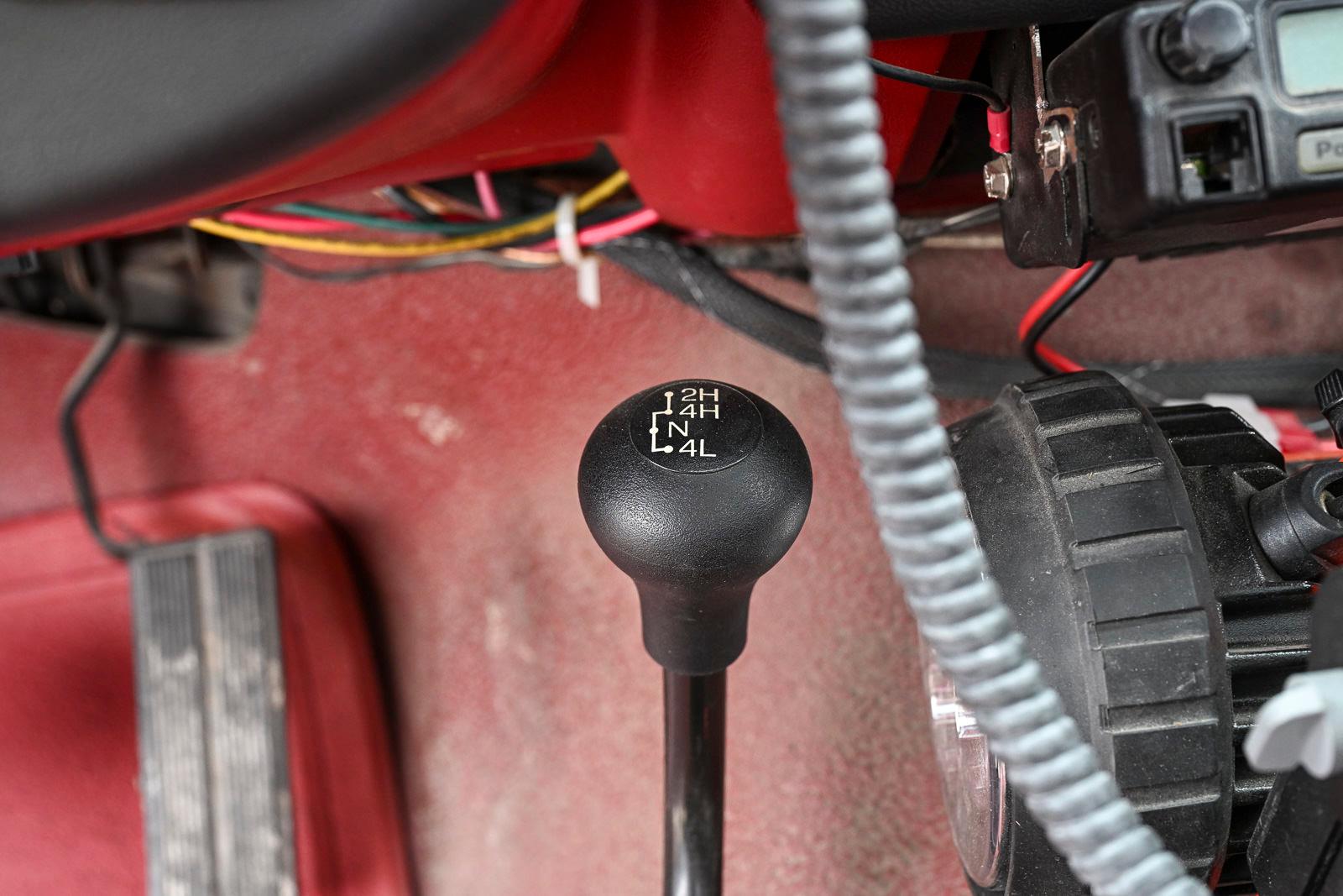 1990 Ford F350 4x4 Brush Truck - image 39