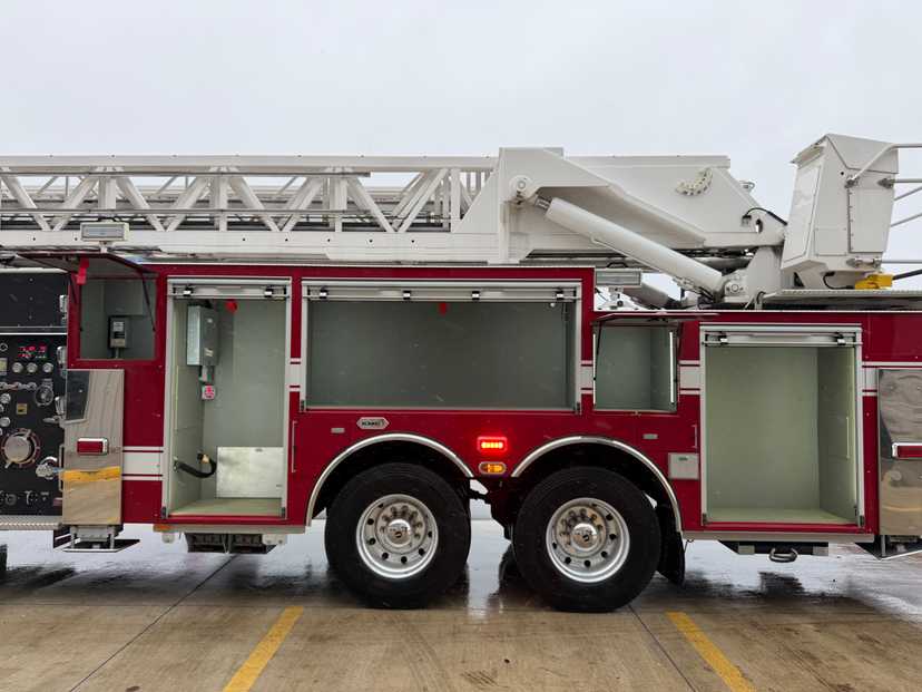 2018 KME PREDATOR 109' Aerial — photo 8