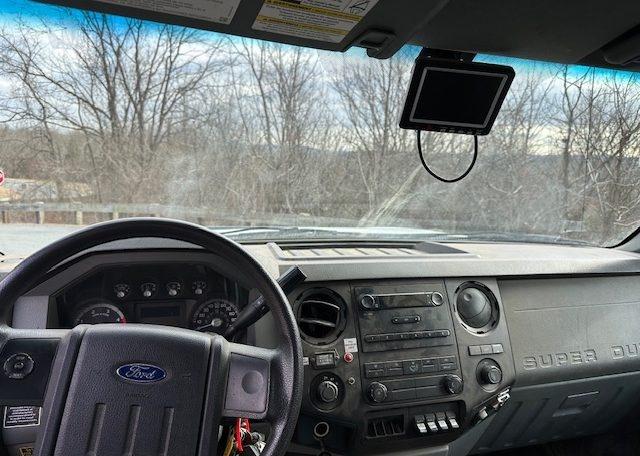 2015 Ford F550 Bucket Truck w/ Altec AT37G (42 ft) - image 13