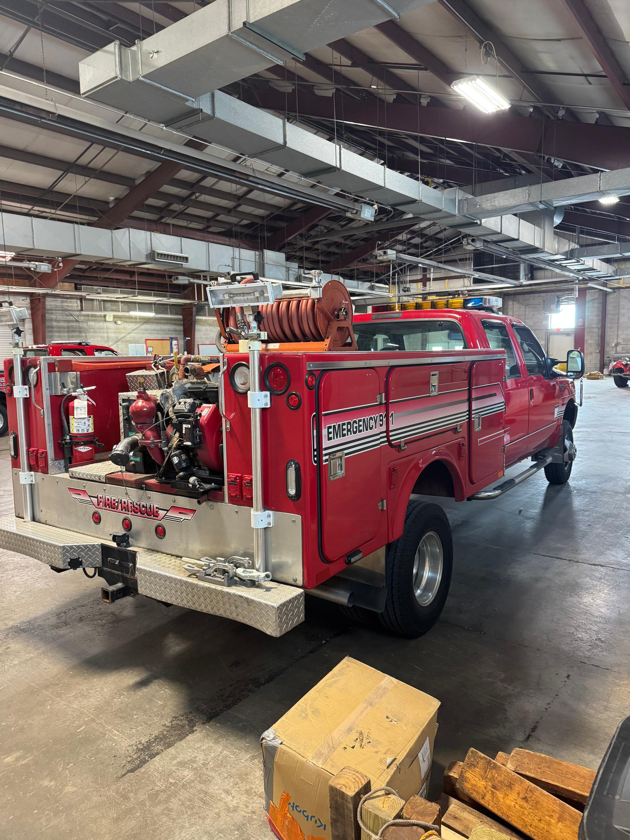 2000 Ford 4x4 Brush Truck - image 3