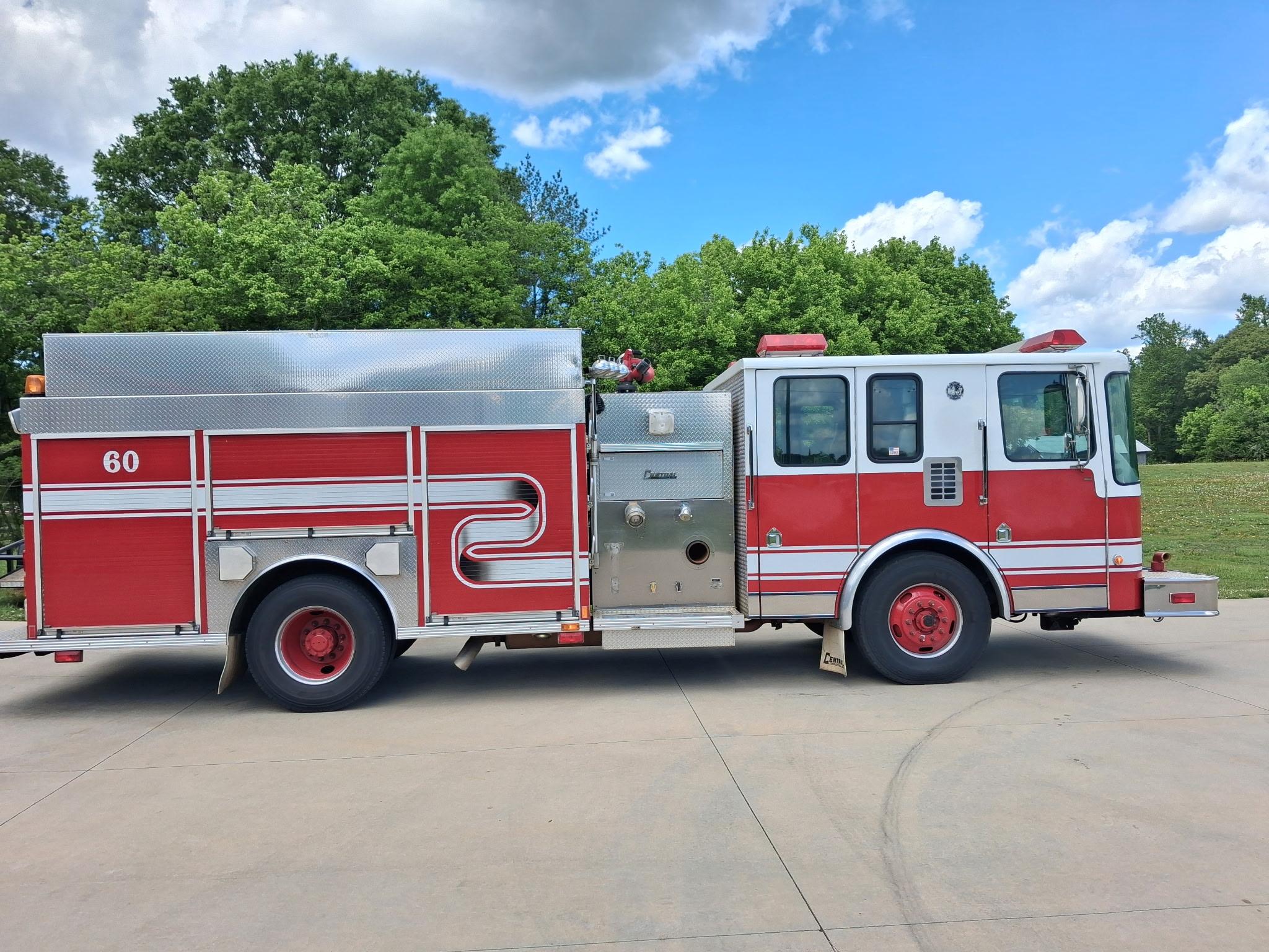 2001 Central States HME Pumper - image 4