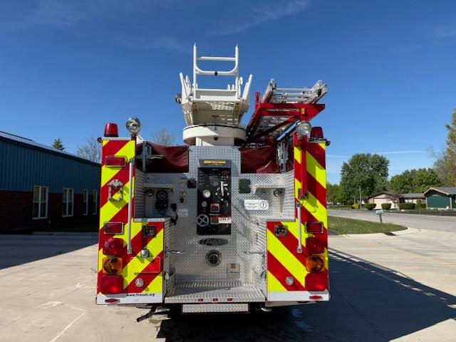 1998 Pierce Freightliner 65' Aerial - image 8