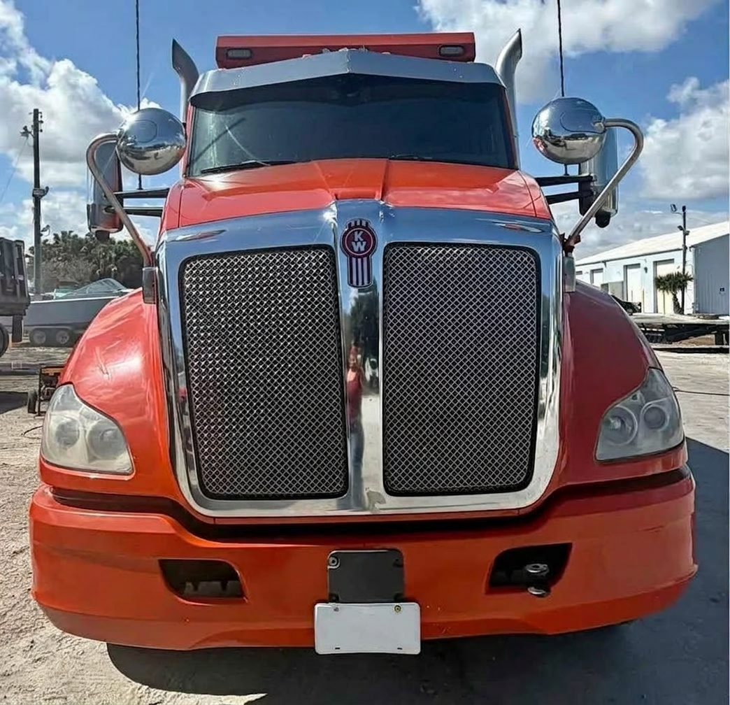 2019 Kenworth T680 Dump Truck