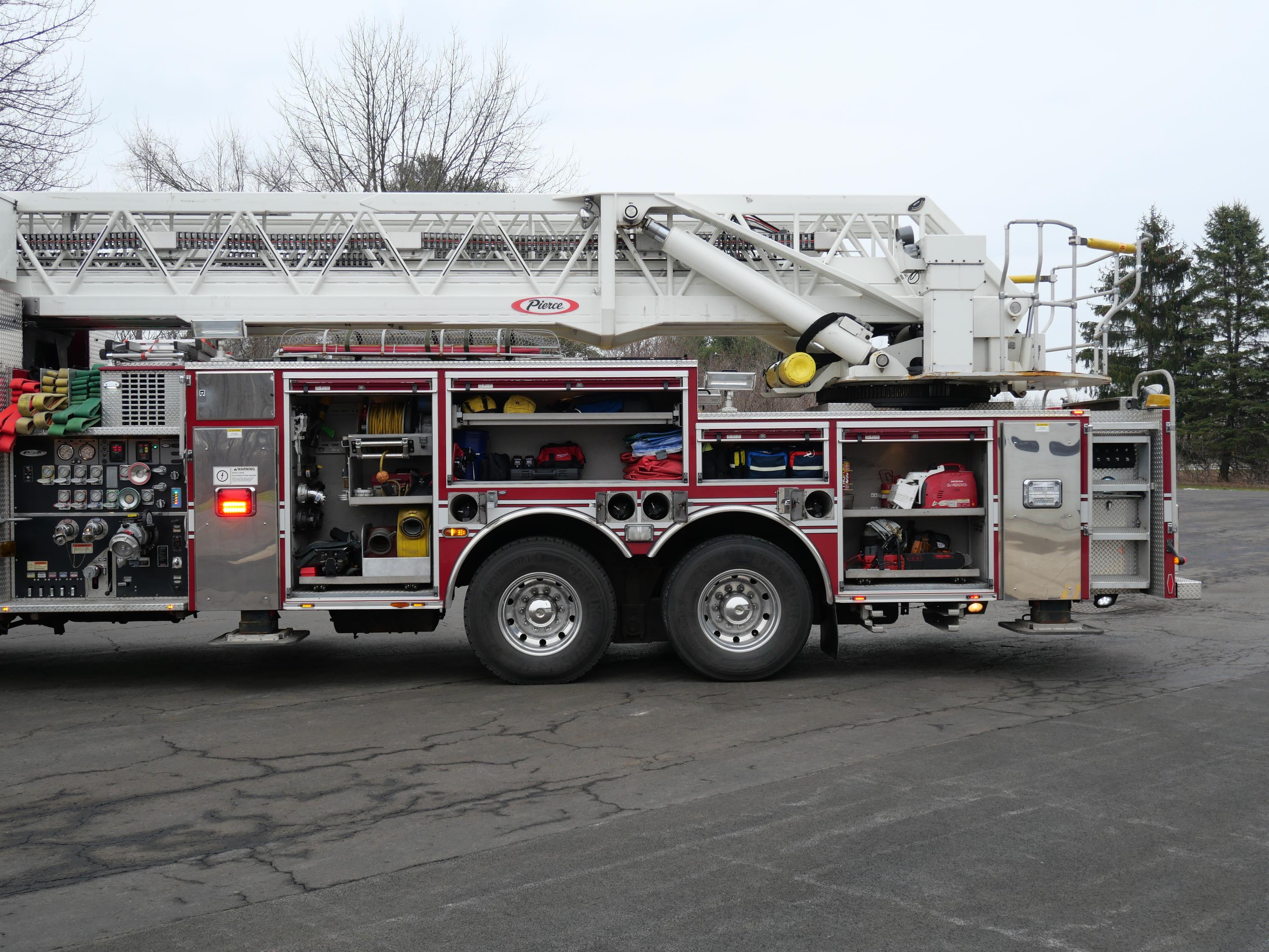 2008 Pierce Arrow XT 100' Quint - image 15