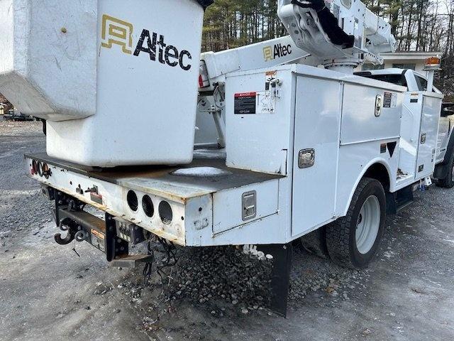 2019 Ford F550 4×4 Bucket Truck w/ Altec AT41M Boom (46 ft) - image 7