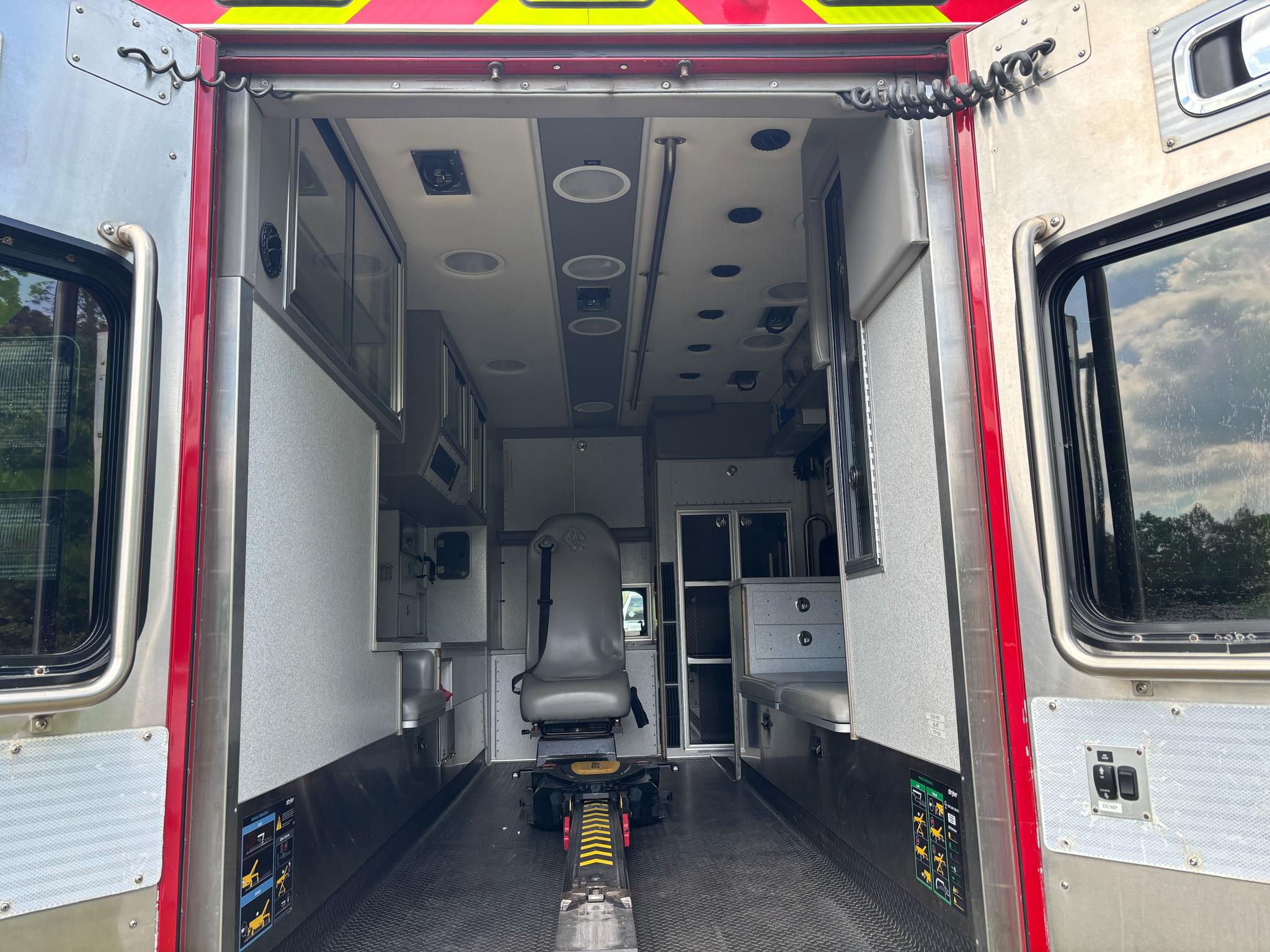 2018 Ford PL-Custom 4x4 Type I Ambulance - image 4