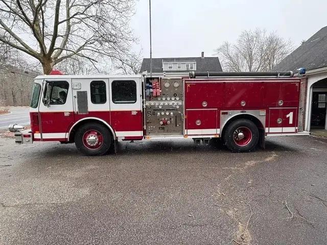 1995 E-One Pumper - image 12