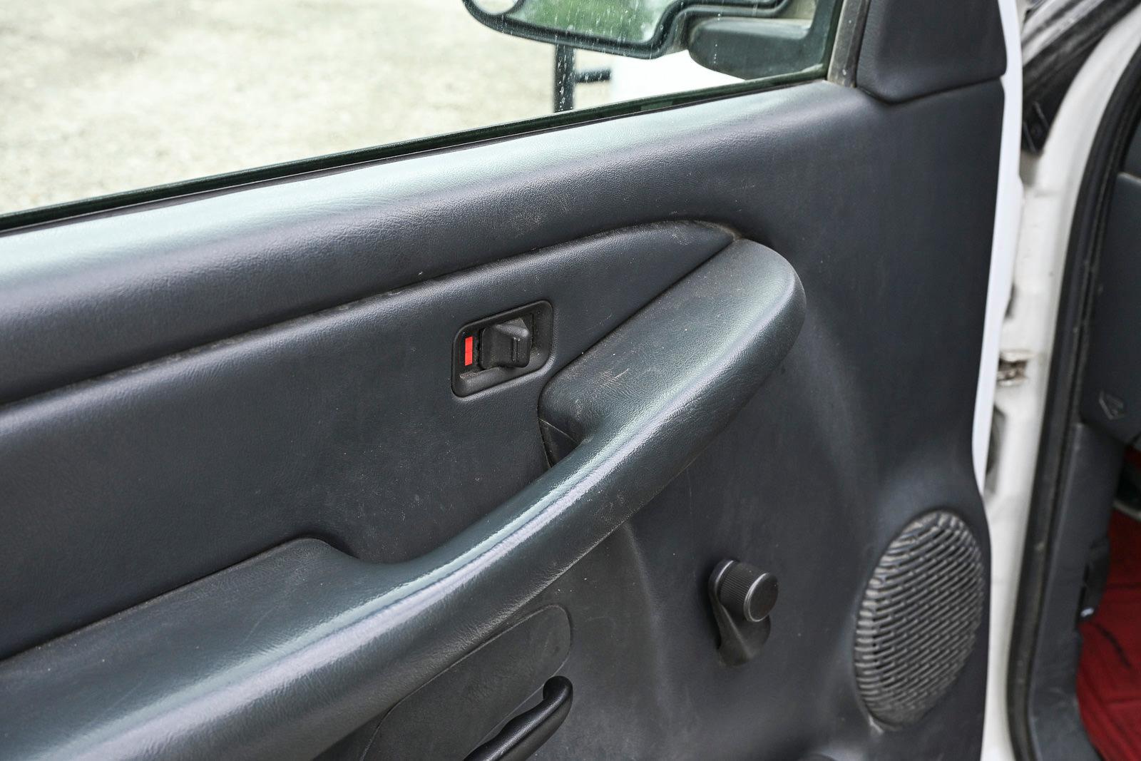 2001 Chevrolet 2500HD 4x4 Brush Truck - image 57
