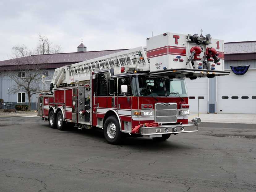 2008 Pierce Arrow XT 100' Quint