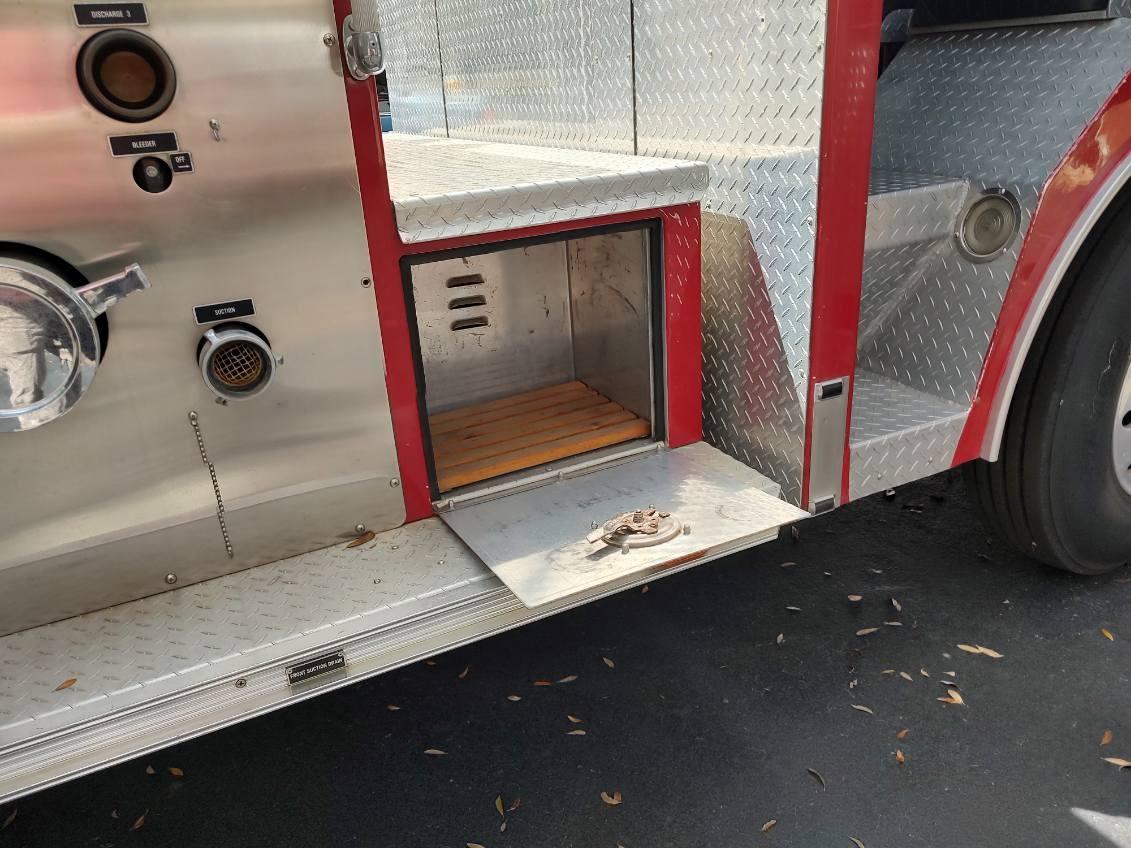 1990 E-One Pumper - image 12