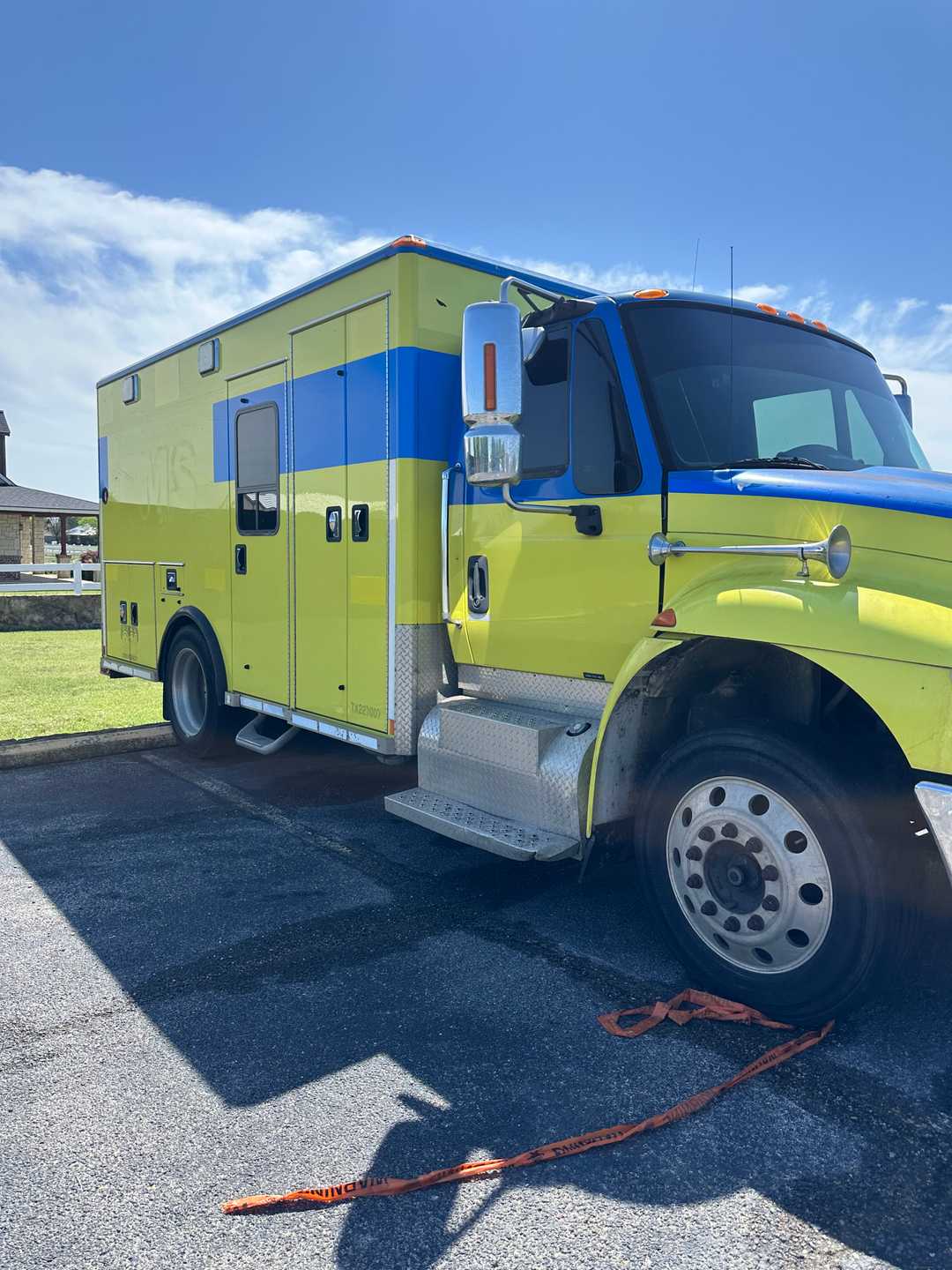 2010 International DuraStar 4300 Ambulance