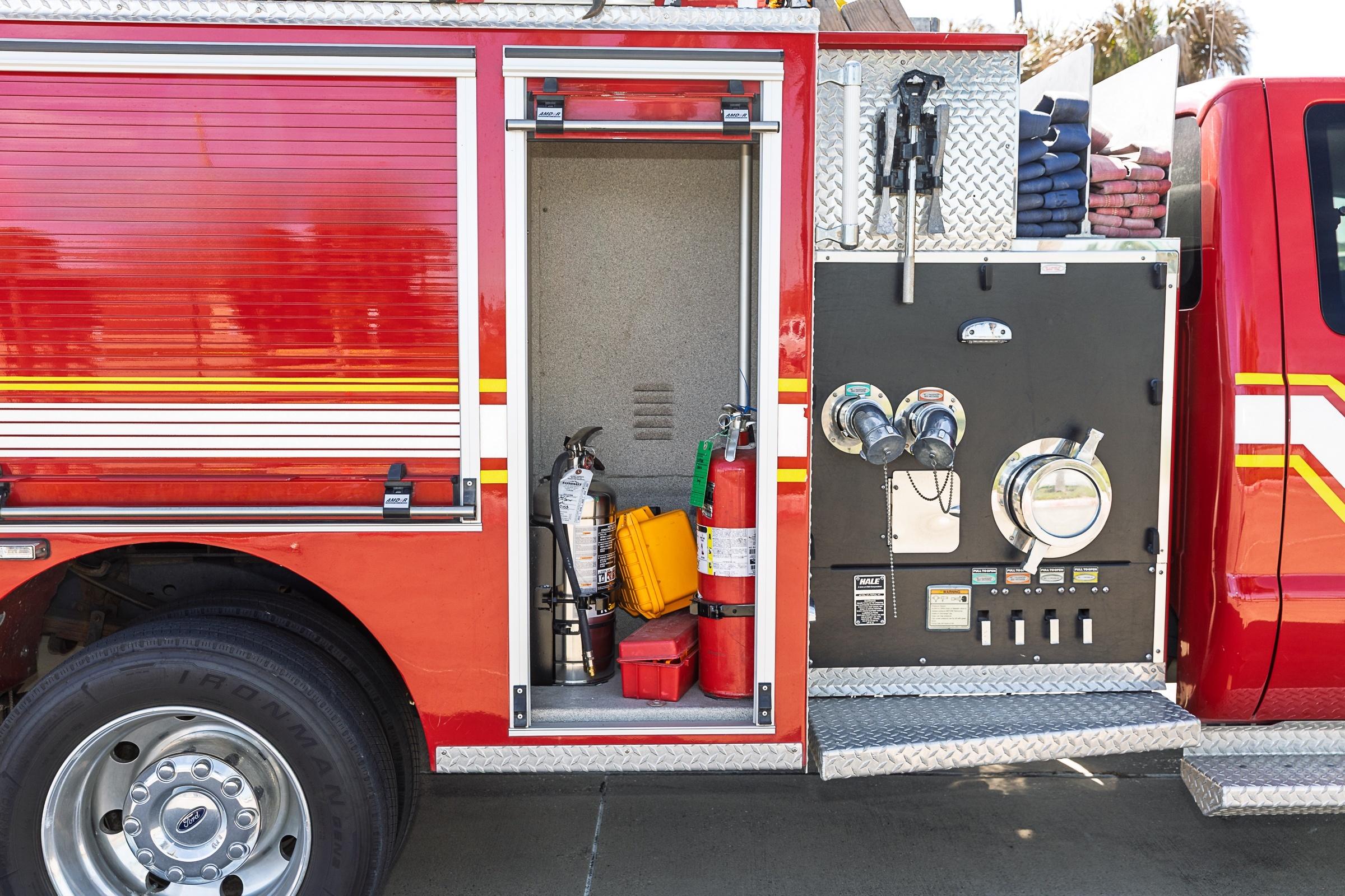 2013 Pierce Ford 4x4 Mini Pumper - image 30