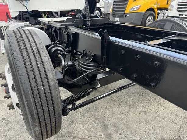 2015 Kenworth T800 Dump Truck — photo 8