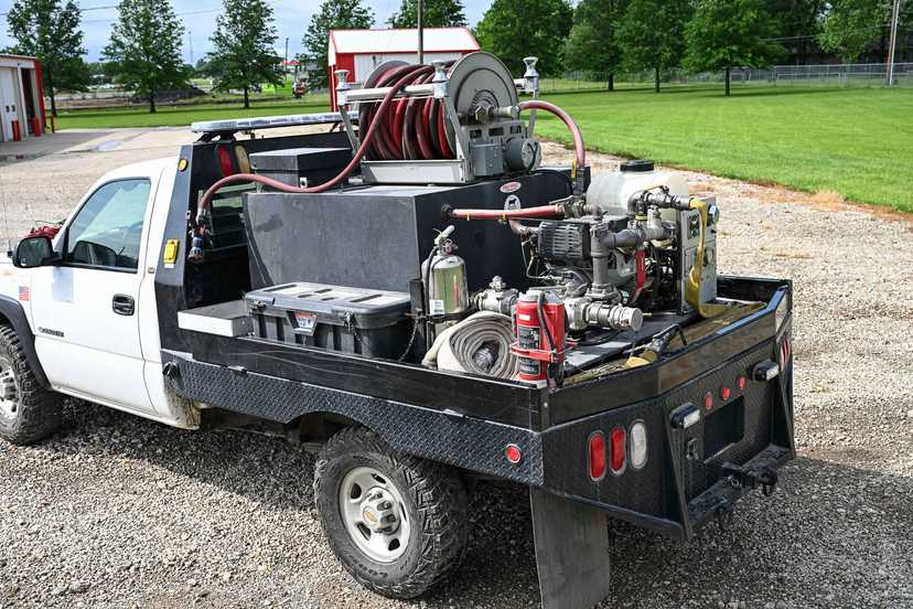 2003 Chevrolet 2500HD 4x4 Brush Truck — photo 6